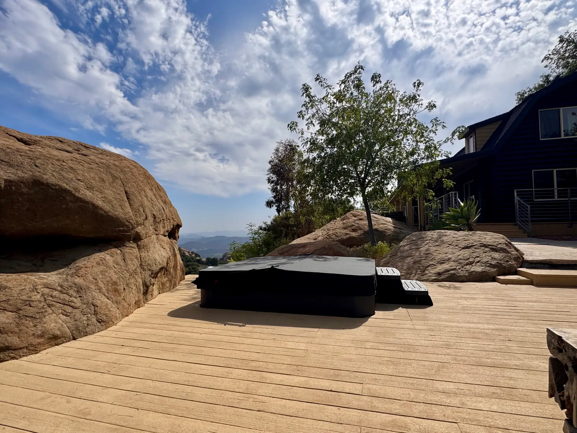 Woodland Hills Airbnb Management