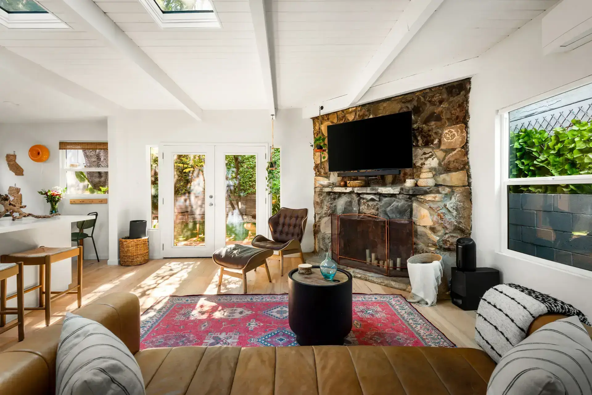 2025 Airbnb Average Length of Stay: Why Our Guests Stay Twice as Long