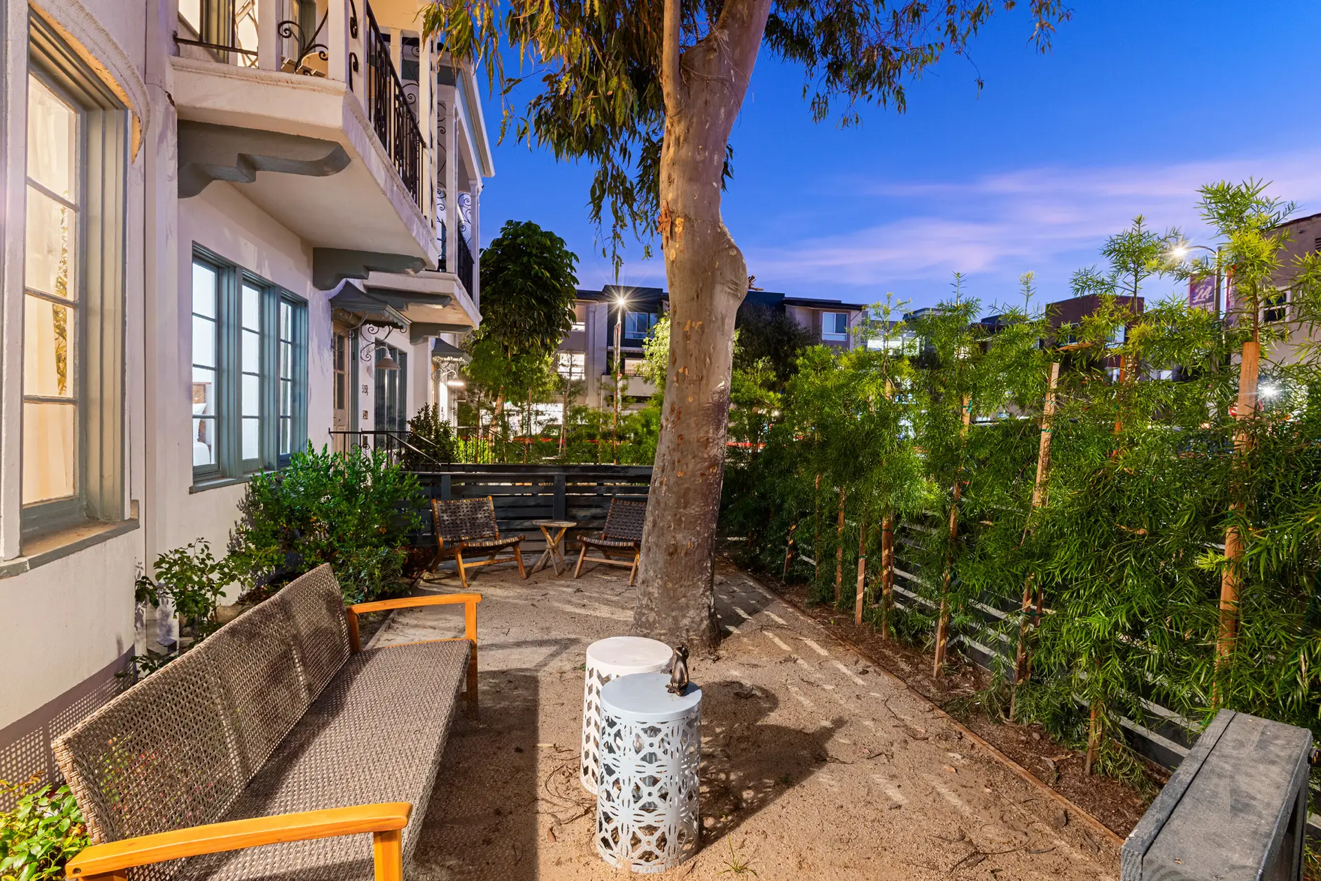 2025 Los Angeles Airbnb Occupancy Rate: Market vs Open Air Homes