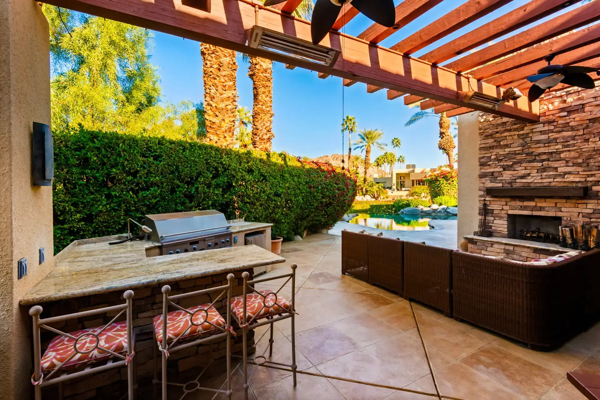 2025 Palm Springs Airbnb Occupancy Rate: Market vs Open Air Homes