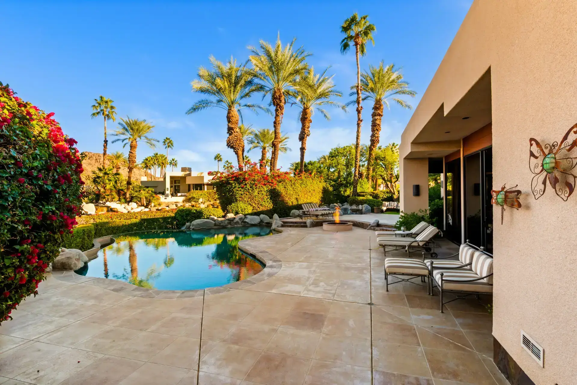 2025 Palm Springs Airbnb Occupancy Rate: Market vs Open Air Homes