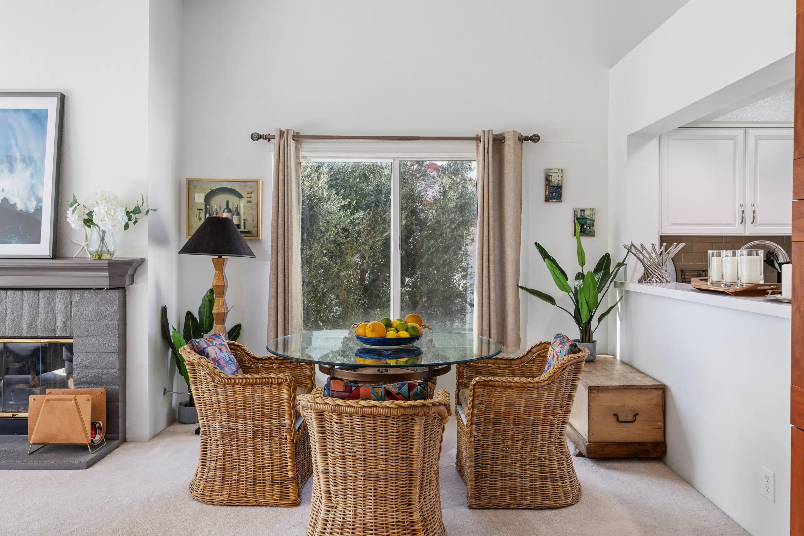 Desert Falls dining area