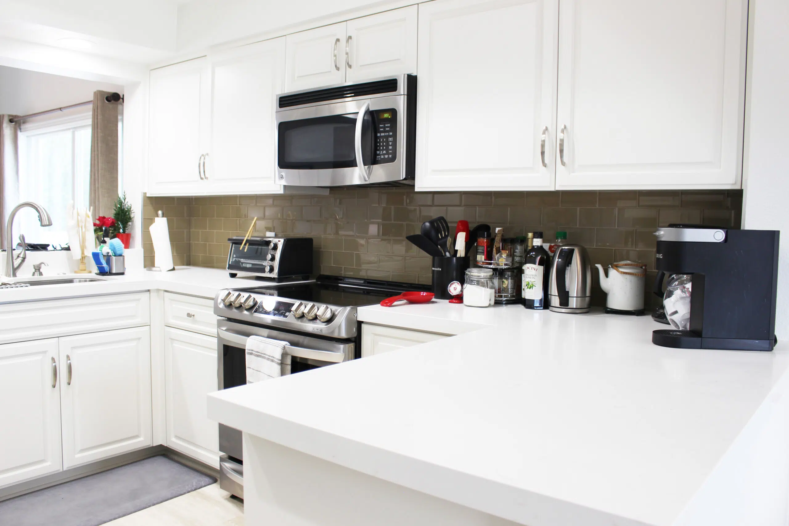 Desert Falls kitchen before styling and staging