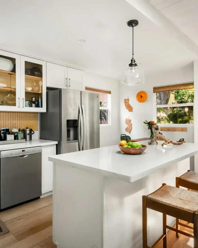 About Us: Record & High Star Ratings on Airbnb when choosing a property manager